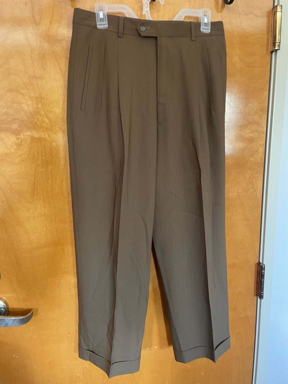 Forum Italy Pure New Wool Pleated Cuffed Trousers